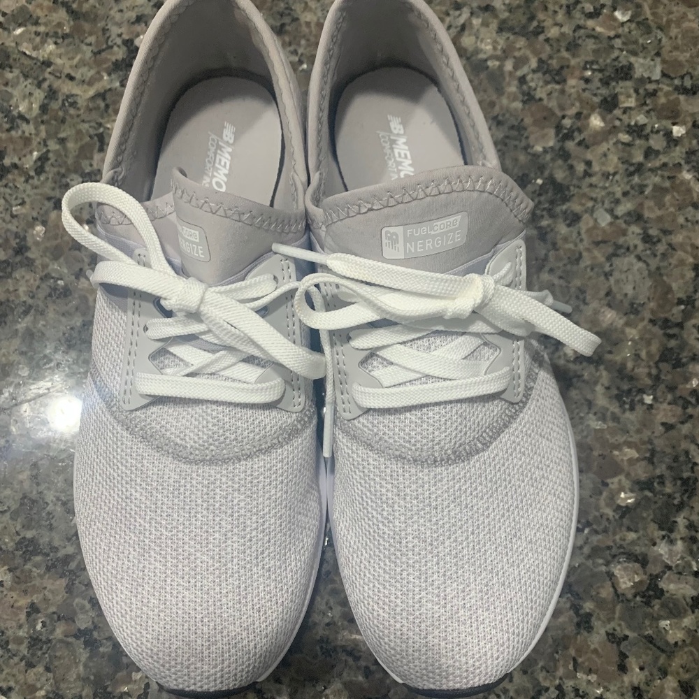 New Balance Women's Sneaker size 7.5